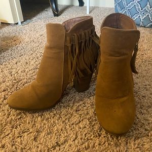 Breckelles Fringe booties